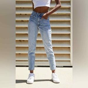 J Galt Brandy Melville High Rise Button Fly Straight Mom Jean Size Small